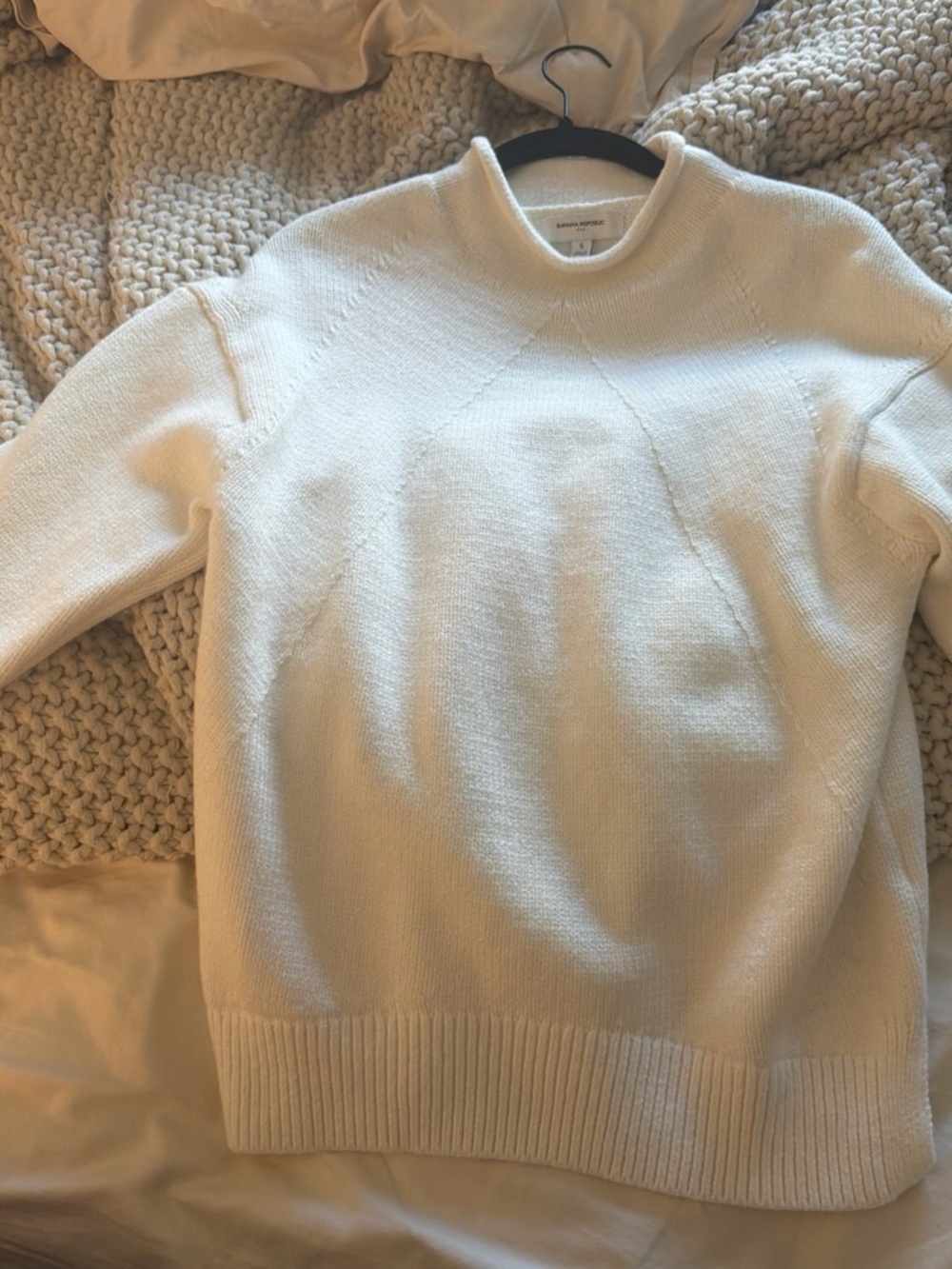 Banana Republic Cream Crewneck Sweater